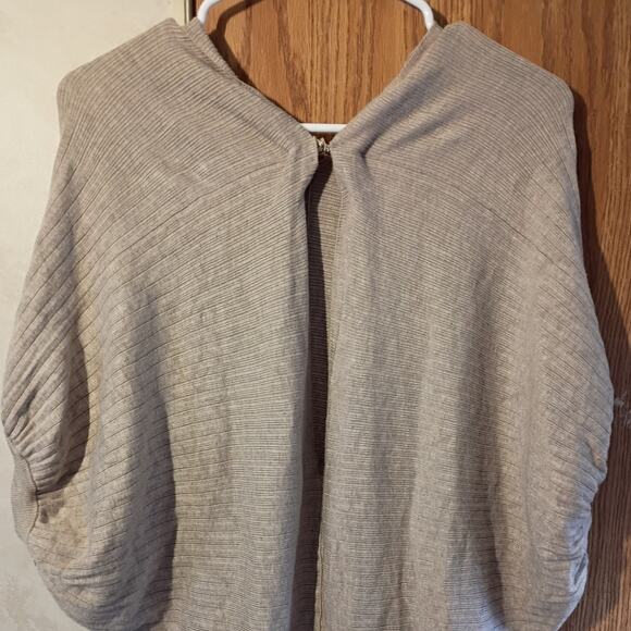 WHBM Neutral Cocoon Dolman Knit Top Medium V Neck Oversized Minimalist Capsule - Picture 3 of 11